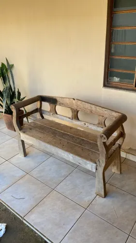 Vende-se Banco de Madeira