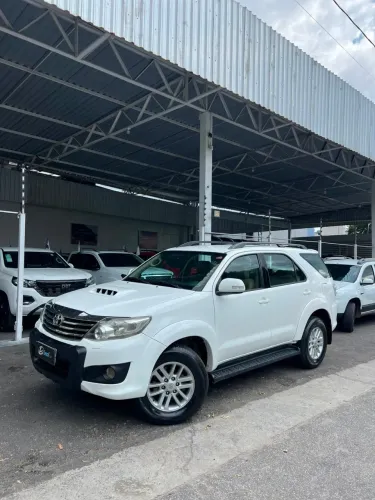Toyota Hilux SW4 SRV 4X4 4.0 V6 24V Aut. 2014
