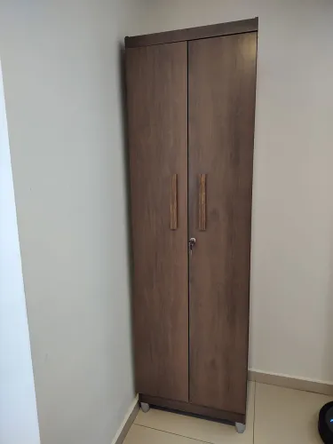Armário multiuso 2 portas com chave