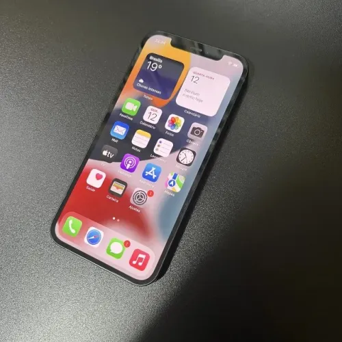 iPhone 12 - 128 gigas (vem com carregador)