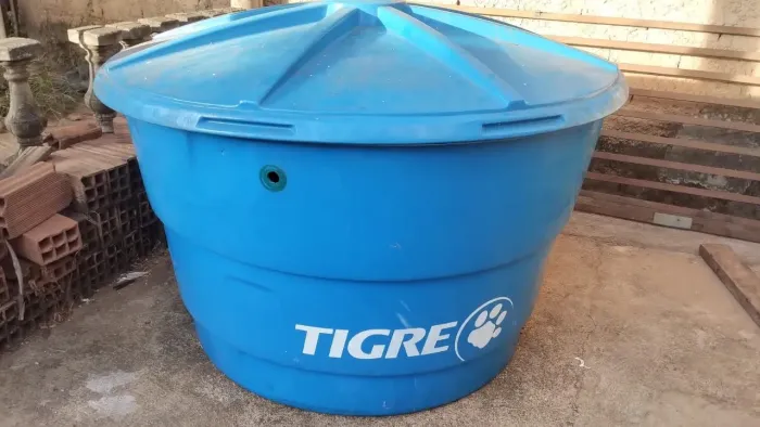 Caixa d'água 1000 litros 
