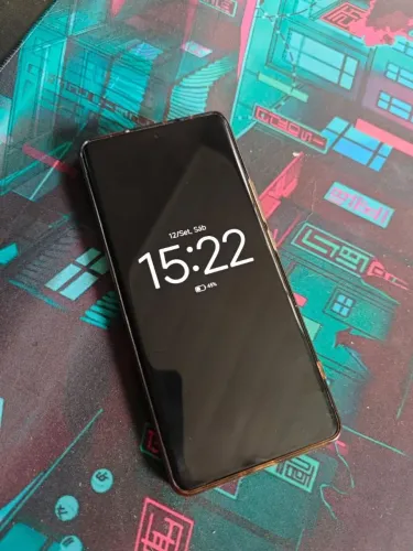 Xiaomi 12 pro 8+8 gb ram