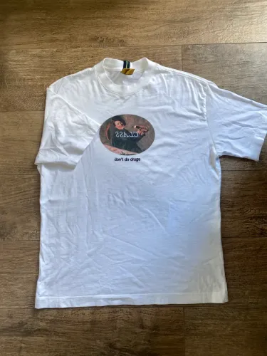 Camiseta Class ?don?t do drugs?