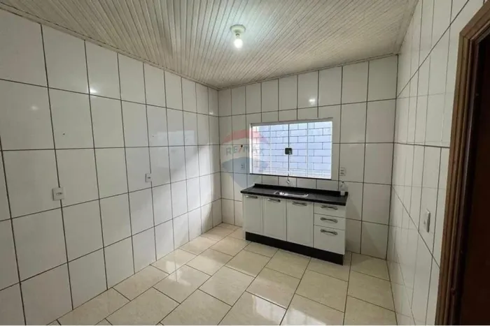 Ótima Residência em Novo Paraiso Araçatuba!Sem Garagem - 3 Dormts, Ótimo Preço!