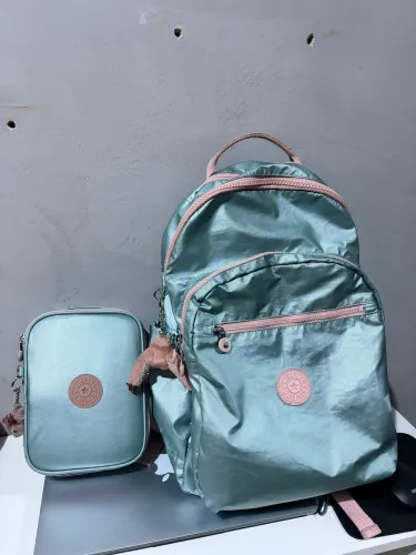 mochila e estojo kipling