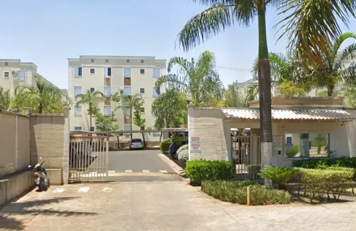 Aártamento a venda tem 47 m², com 2 quartos no bairro Conjunto Habitacional Dr Antônio Vil