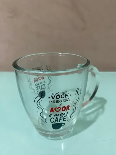 Caneca de Vidro com Frase Amor e Café Nova