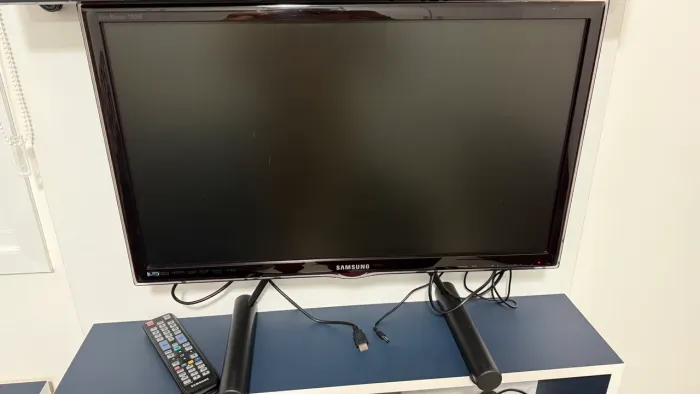 TV Monitor 27 Polegadas LT27A550 LED Full HD Entrada HDMI e DVI - Samsung