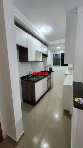 Lindo apartamento no condomínio Residencial Pitangueiras com 47m², 2 dormitórios, sendo1 c