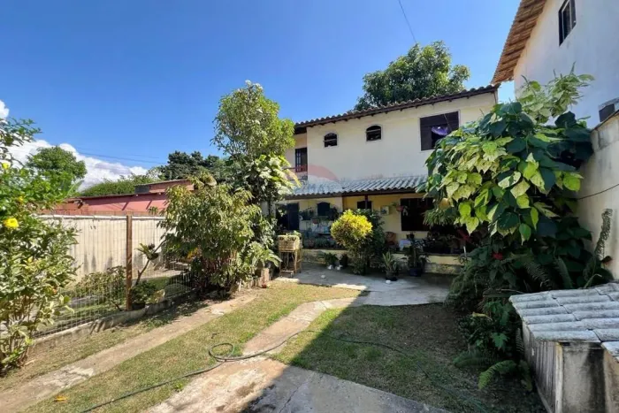 À venda imóvel com 2 Residências Independentes Oportunidade na Rasa | Búzios
