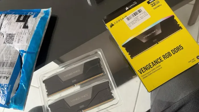 Memória RAM DDR5 32GB - Corsair Vengeance