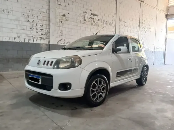 Fiat Uno Sporting 1.4 EVO Fire Flex 8V 4P 2013