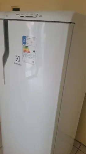 Geladeira Electrolux 240 Litros - Ótimo Estado