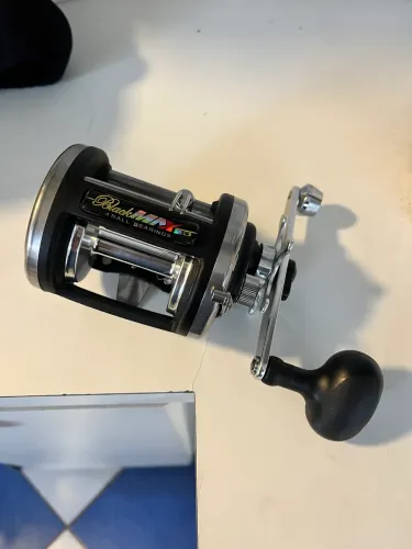 Carretilha Marine sports Black Max 2.0 4Ball