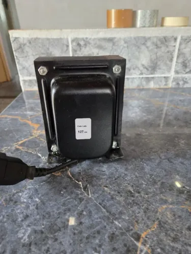 Autotransformador 220V/127V
