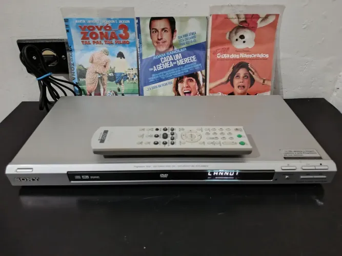 Dvd e CD Player Sony Original Clássico Impecável Com Controle Remoto