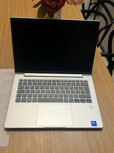 Vendo NOTEBOOK HP HPCM 440 G11 C.ULTRA 7