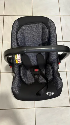 Carrinho + bebê conforto cosco Kids