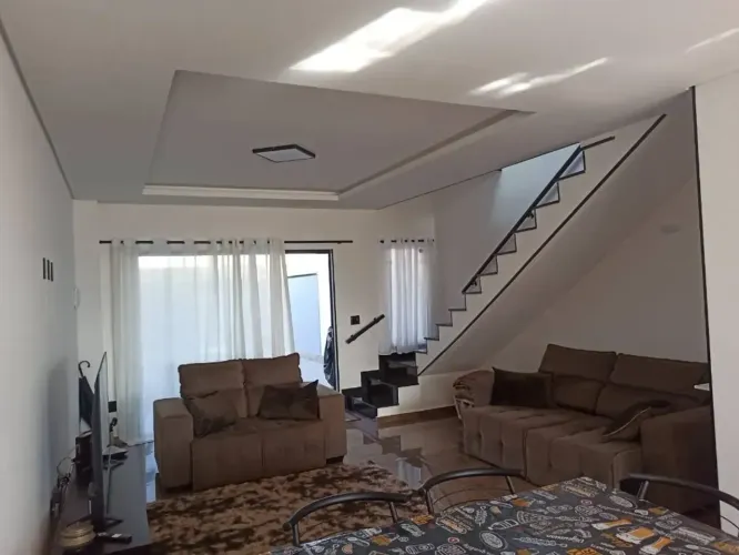 Sobrado com 3 dormitórios à venda, 177 m² por R$ 625.000,00 - Independência - Taubaté/SP