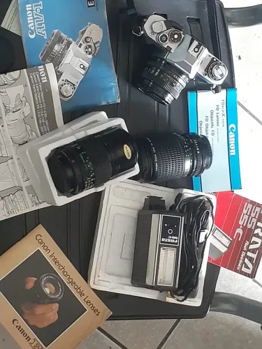 Câmera Canon AV1