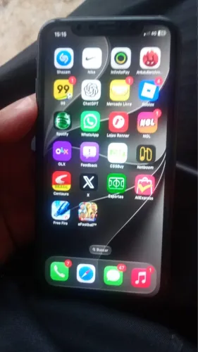 iPhone 11 semi novo
