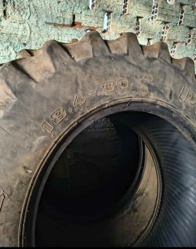 pneus de trator MF 275
