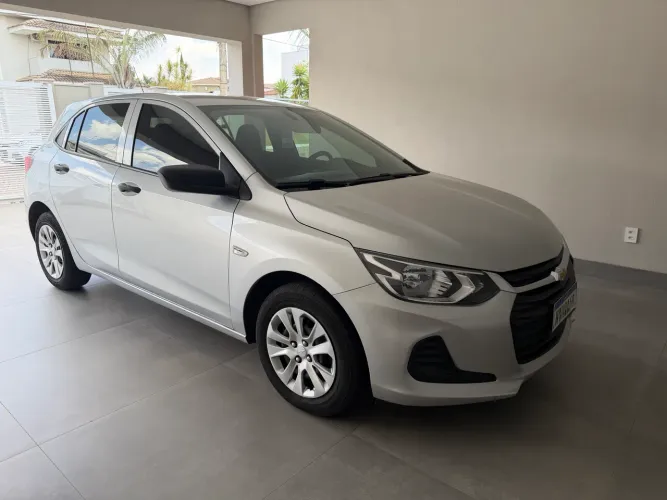 Chevrolet Onix Hatch 1.0 12V TB Flex Aut. 4P 2020