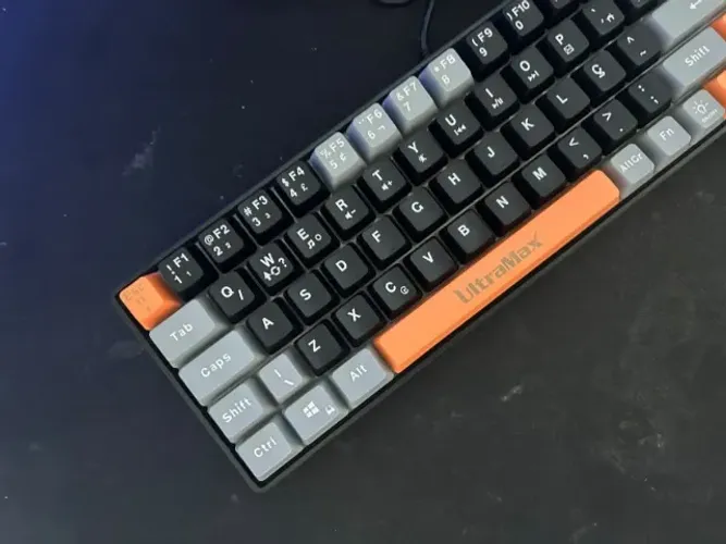 Teclado Gamer 65% semi-mecanico - Novo e Original