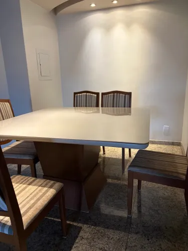 Mesa jantar