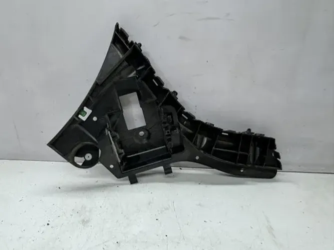 Guia Parachoque Traseiro Esquerdo Xc60 2009 A 2017 31323763