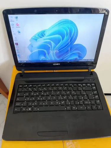 Notebook qbex 4 ram Dual Core SSD de 120gb com <br>Memória de 4gb <br>Bateria boa <br>Acompanha ca