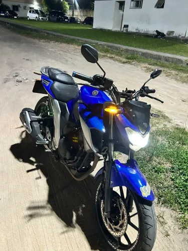 Fz25 ano 20