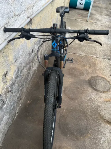 Bicicleta First aro 29