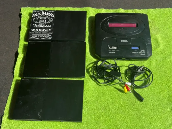 lote de ps2 e mega drive 2