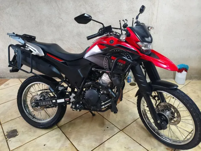 XTZ Lander 250