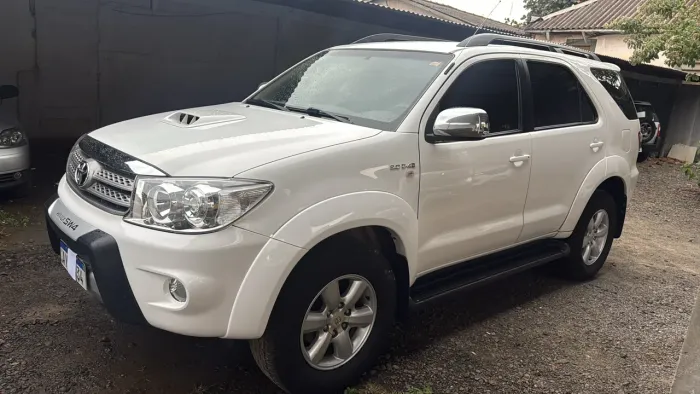 Toyota Hilux SW4 SRV D4-d 4X4 3.0 TDI Dies. AUT 2011