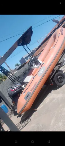 Trarro pra hoje Zeffir 420 4 pessoas barco todo revisado