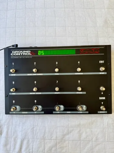 Controladora Midi Ground Control Pro - Voodoo Lab