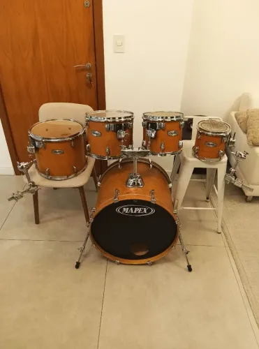 ## Shell pack de bateria Mapex Mars Full Birch 8,10,12,14,22, clamps, holders, LEIA !!
