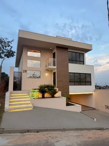 Casa ALTO PADRÃO - CONDOMÍNIO FECHADO