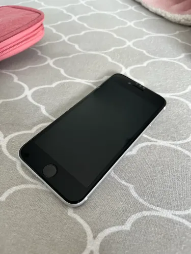iPhone SE 2020