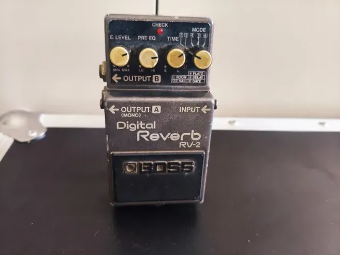 Pedal Boss Reverb Rv2 Digital Japan