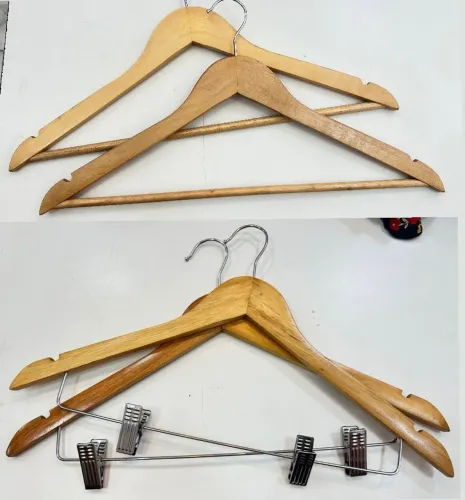 CABIDES DE MADEIRA USADOS EM PERFEITO ESTADO, APENAS VENDA!!!