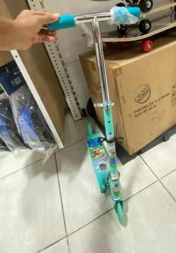 Patinete de ferro dobrável, com duas rodas
