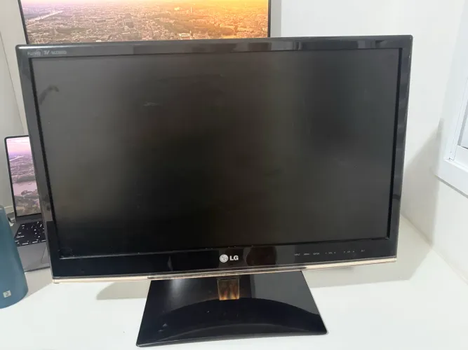 Monitor TV LG 23" LED Full HD - Modelo M2350D-PS