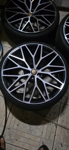 Jogo de rodas COROLLA Aro 20 5x100 ( rodas da porshe)