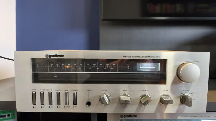 Receiver Gradiente Model 1060 impecável 