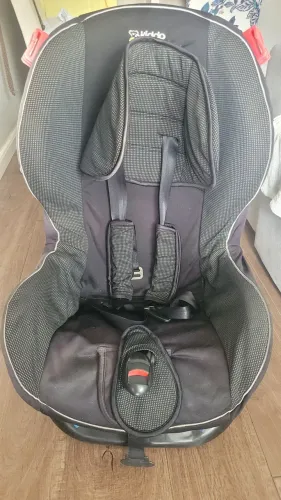 Cadeirinha infantil Kiddo para carro
