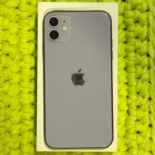 iPhone 11