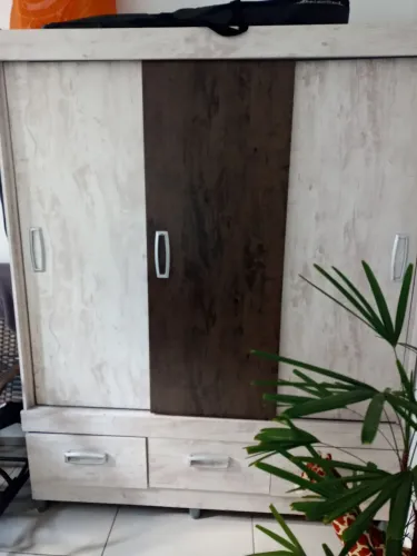 Guarda-Roupa Solteiro - Desapego, Preço Baixo